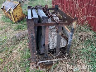 z&aacute;važie pre traktor Motvikt till
