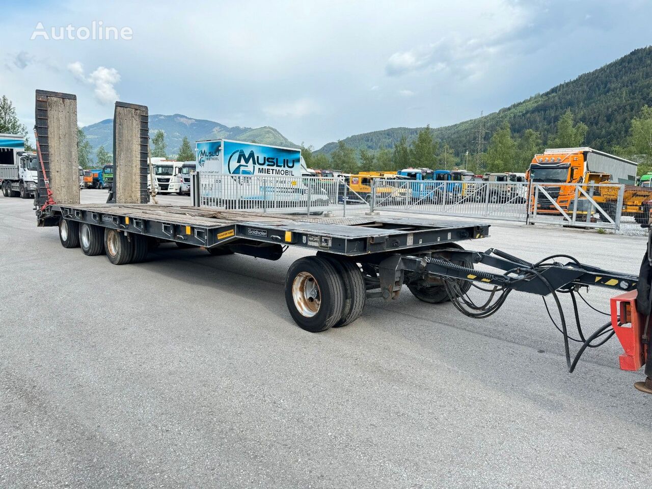 Goldhofer 2,75m Breit 1+3 hydraulische Rampen 30100Kg Nutz Baumaschinenanhänger