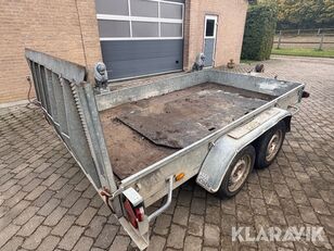 Variant remolque porta maquinaria