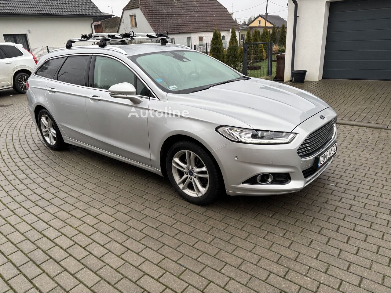 Ford Mondeo estate car