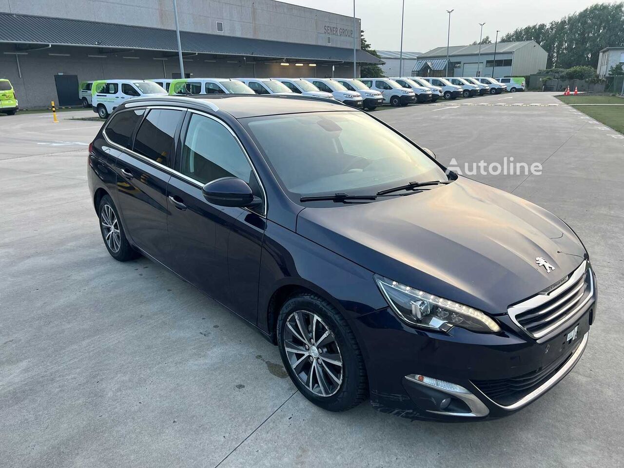 스테이션 왜건 Peugeot 308 - Autoline