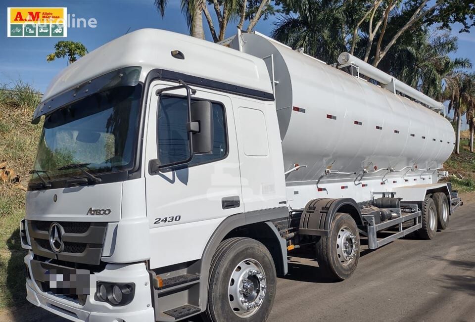 truk pengangkut pakan ternak Mercedes-Benz Atego 2430