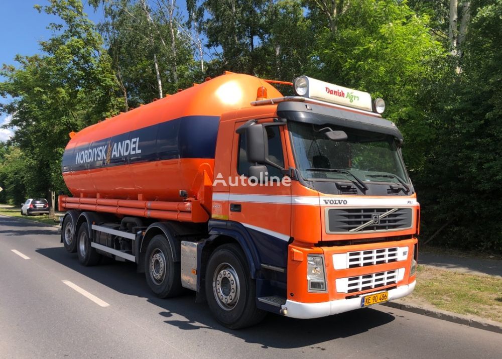 ciężarówka silos Volvo FM 440