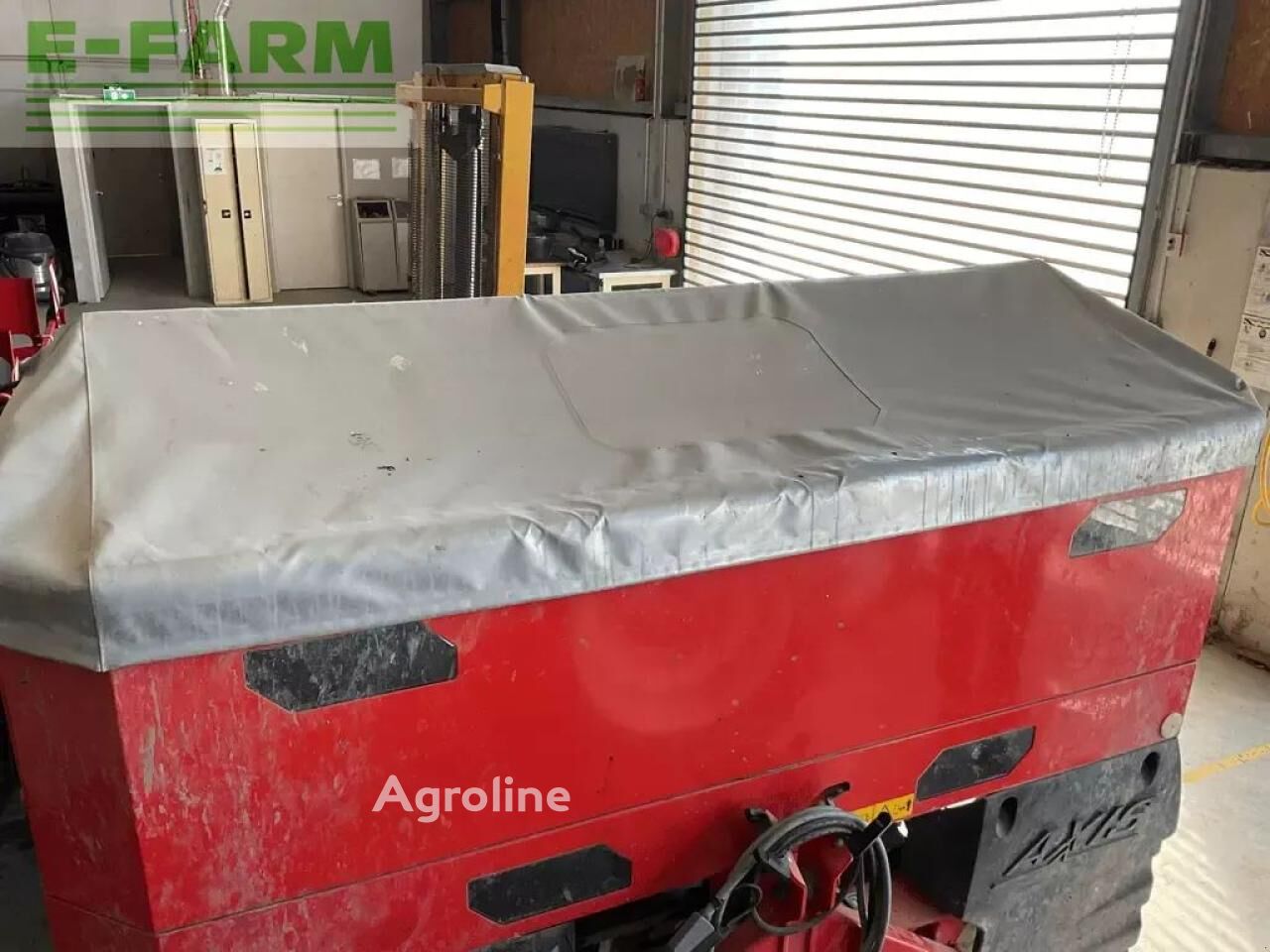 ماكينة توزيع السماد المركبة على الجرارات - Agroline