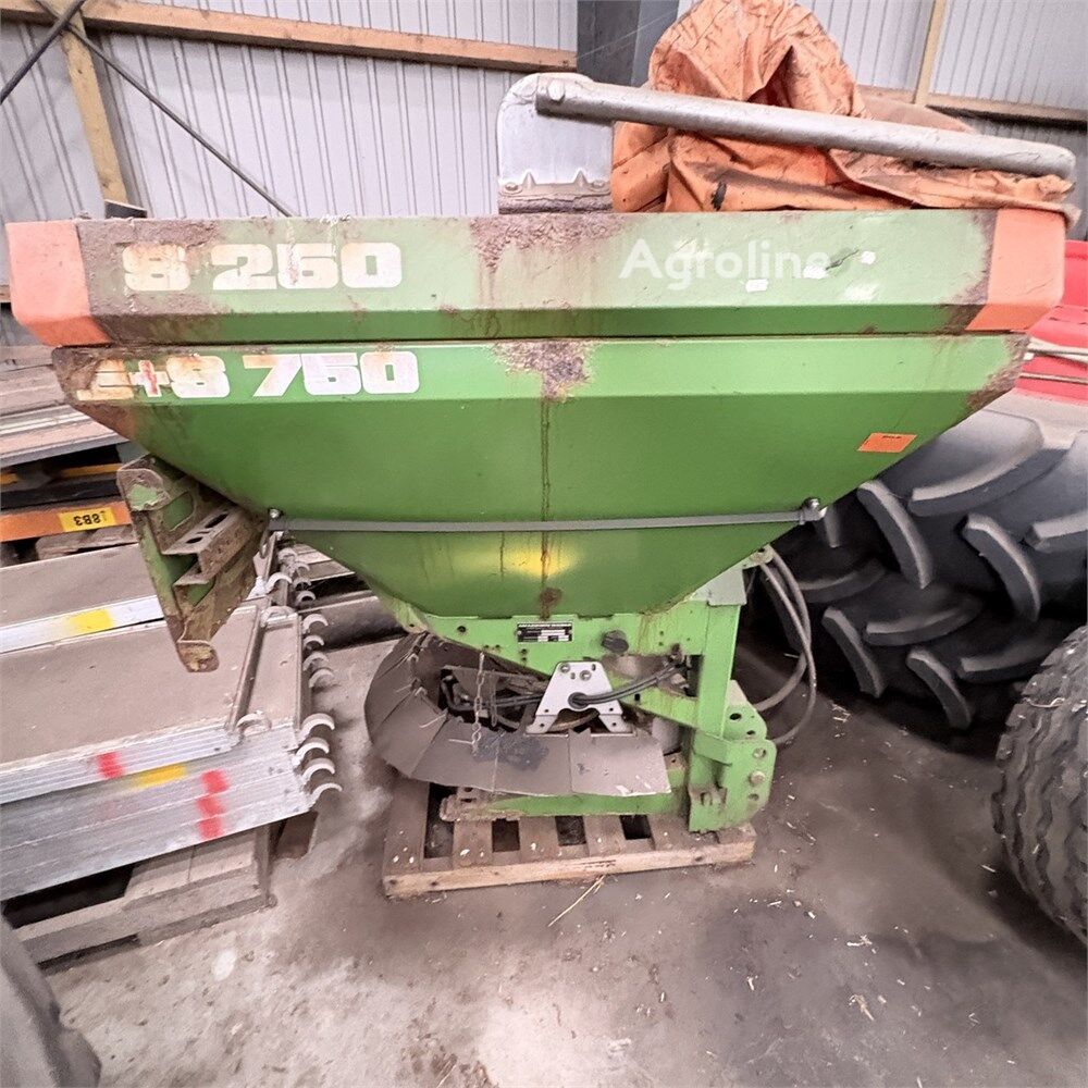 Amazone E+S 750 felszerelt műtrágyaszóró - Agroline