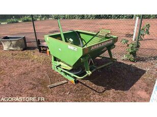 ماكينة توزيع السماد المركبة على الجرارات Amazone &Eacute;pandeur d&rsquo;engrais AMAZONE 502 - 2010