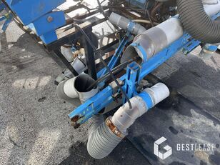 Купить разбрасыватель удобрений навесной Berthoud SPEEDAIR 9R после аварии - Изображение 14 | Agroline MD Разбрасыватель удобрений навесной Berthoud SPEEDAIR 9R после аварии | Изображение 14 - Agroline