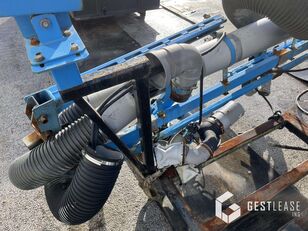 Купить разбрасыватель удобрений навесной Berthoud SPEEDAIR 9R после аварии - Изображение 16 | Agroline MD Разбрасыватель удобрений навесной Berthoud SPEEDAIR 9R после аварии | Изображение 16 - Agroline