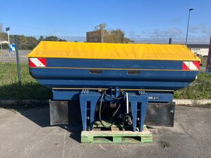 Bogballe M2 W mounted fertilizer spreader