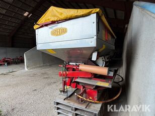 distributeur d'engrais port&eacute; Bredal F2/B2