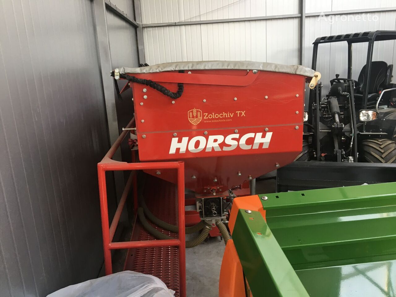 новый разбрасыватель удобрений навесной Horsch Tiger 4 MT БУНКЕР ДЛЯ ВНЕСЕННЯ МІНЕРАЛЬНИХ ДОБРИВ НА TIGER 4 MT