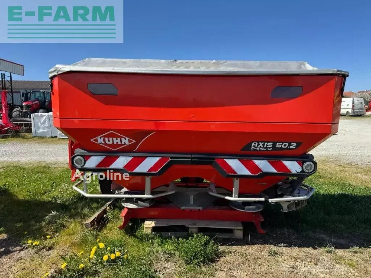 Купить разбрасыватель удобрений навесной Kuhn axis 50.2 memc w destockage | Agriline UA Разбрасыватель удобрений навесной Kuhn axis 50.2 memc w destockage - Agriline
