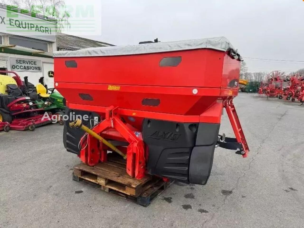 Kuhn axis50.1w mounted fertilizer spreader - Agroline