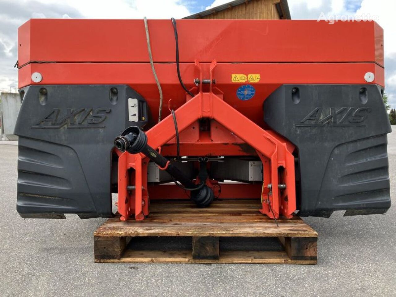 Rauch AXIS 20.1W  mounted fertilizer spreader