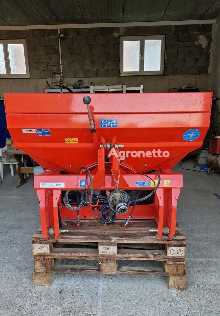 Distributeur d'engrais porté Rauch MDS 11.1 - Agronetto