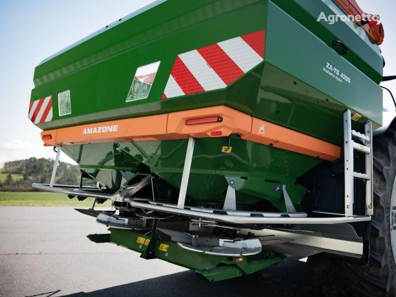 ZA-TS 4200 Profis Pro Hydro mounted fertilizer spreader