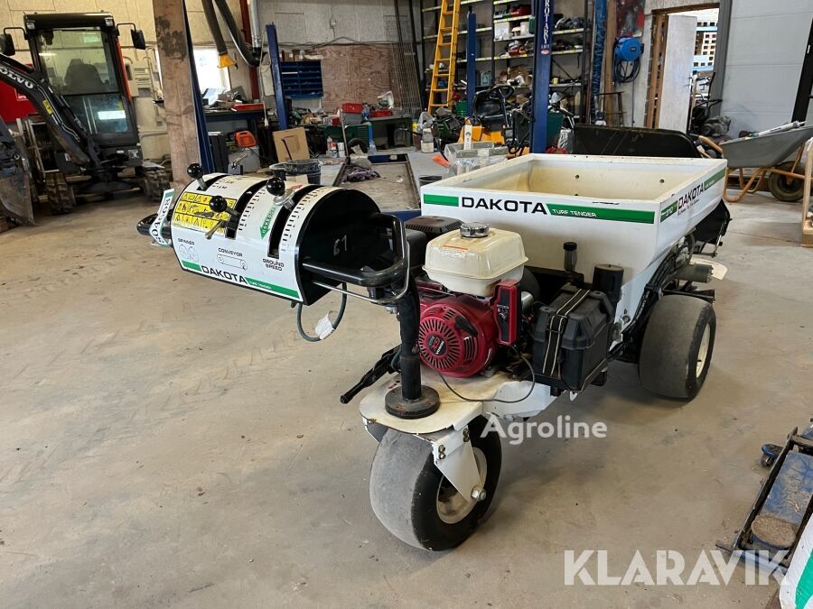 ماكينة توزيع السماد المقطورة Dakota Turf tender - Agroline