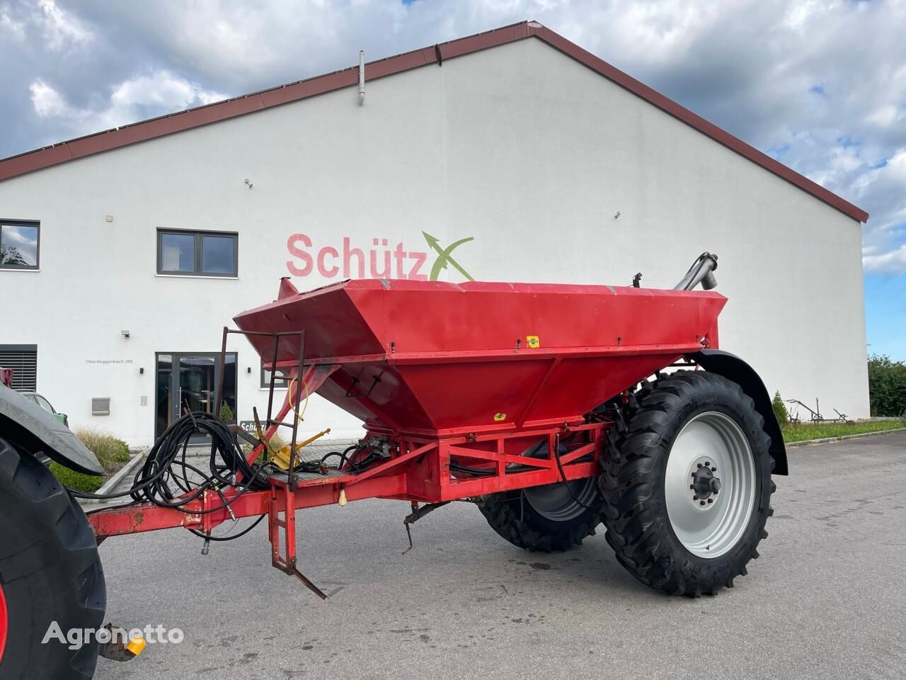 Düngerstreuer Rauch Axera EMC Über-Umladewagen trailed fertilizer spreader