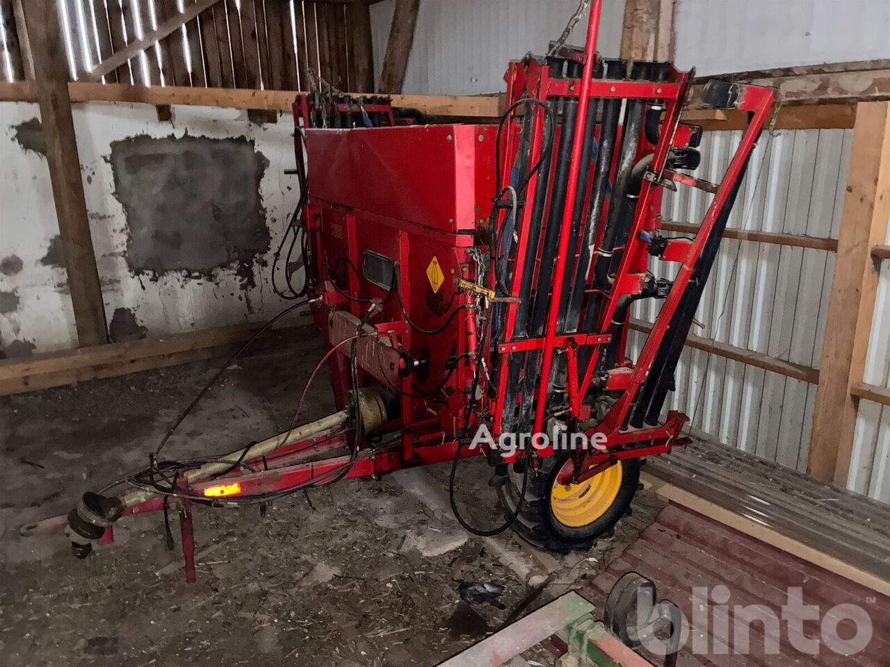 کود پخش کن دنباله دار Överum 2012 Jet - Agroline