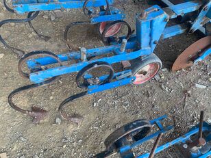 finger weeder Carre BINEUSE