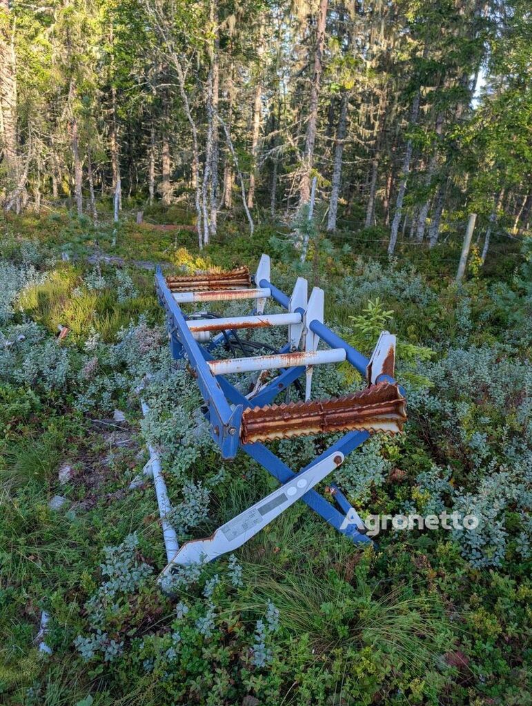 Løftebord firewood bundler for sale | Agroline US Løftebord firewood bundler - Agroline