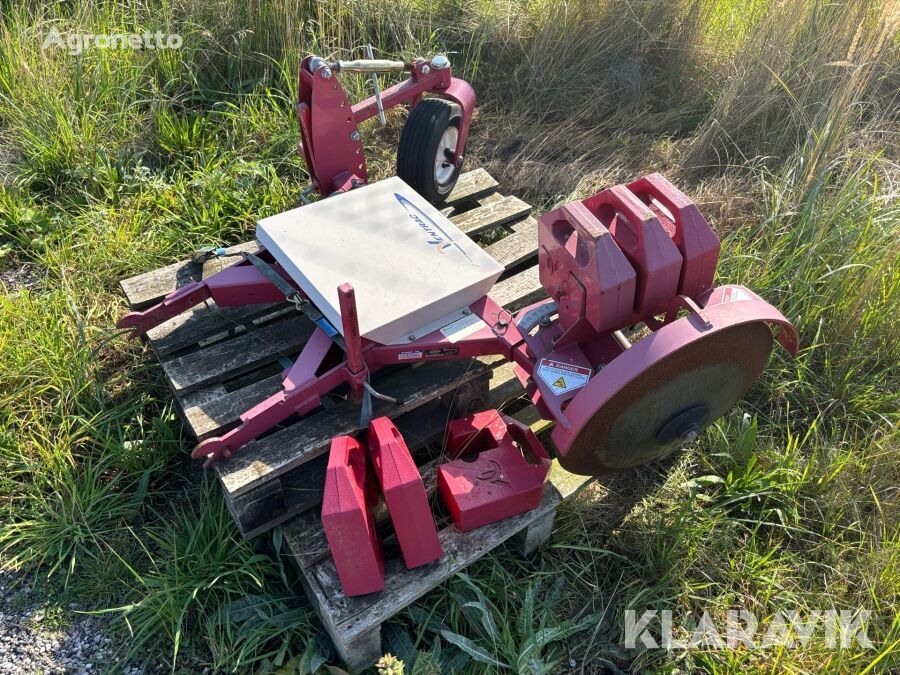 Ventrac ED200 flame weeder