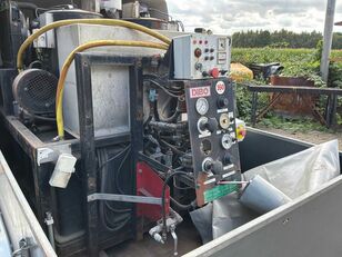 top DEKSELWAGEN flame weeder