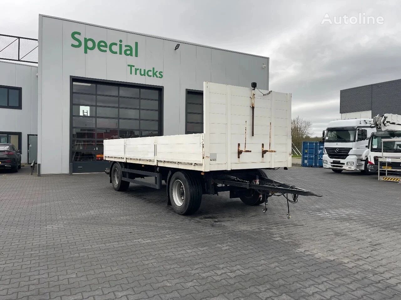 Leven  LK10LB + Twistlocks 20F container flak trailer