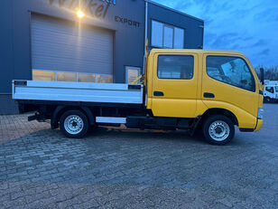 Toyota Dyna 100 2.5 D4-D 90 DC cami&oacute;n caja abierta < 3.5t