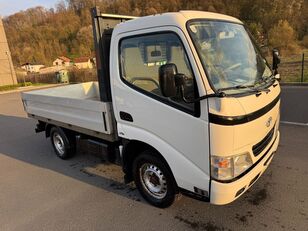 Toyota Dyna 3.0 flatbed truck < 3.5t