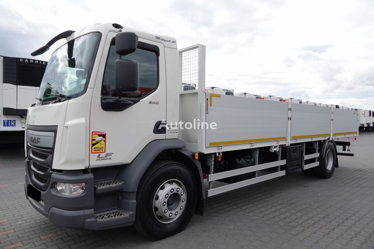 DAF LF 280 Flatbed  kamion s ravnom platformom