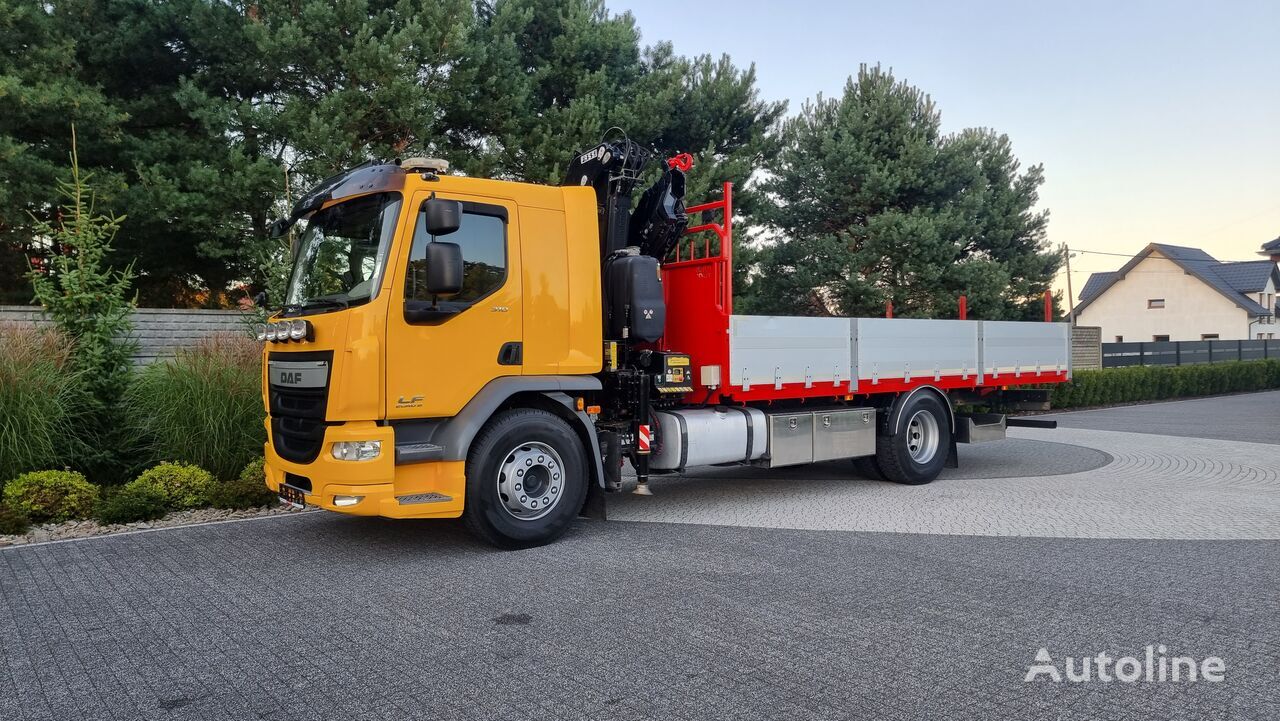 DAF LF 310 Flatbed + Crane FASSI F185 platós teherautó