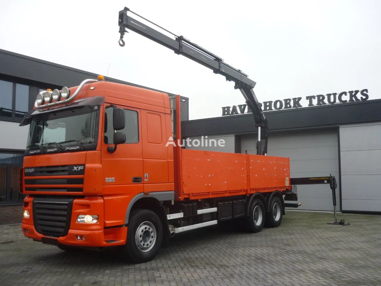 DAF XF 105.460 euro 5 6x4 Open Box Container transport and crane Hia bortu kravas automašīna