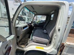camion plateau Hino DUTRO