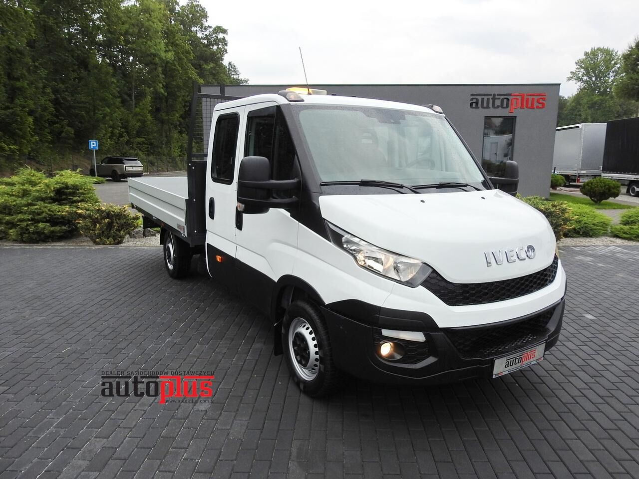 IVECO DAILY 35S15   camión caja abierta