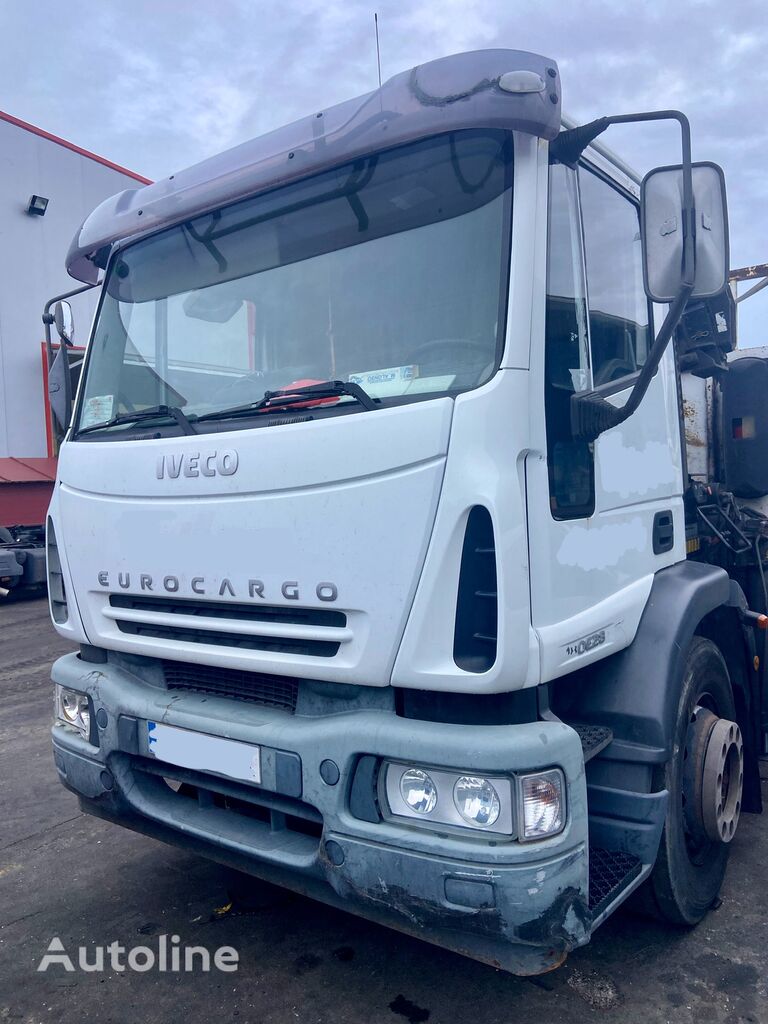 φορτηγό καρότσα IVECO EUROCARGO 180 E 28