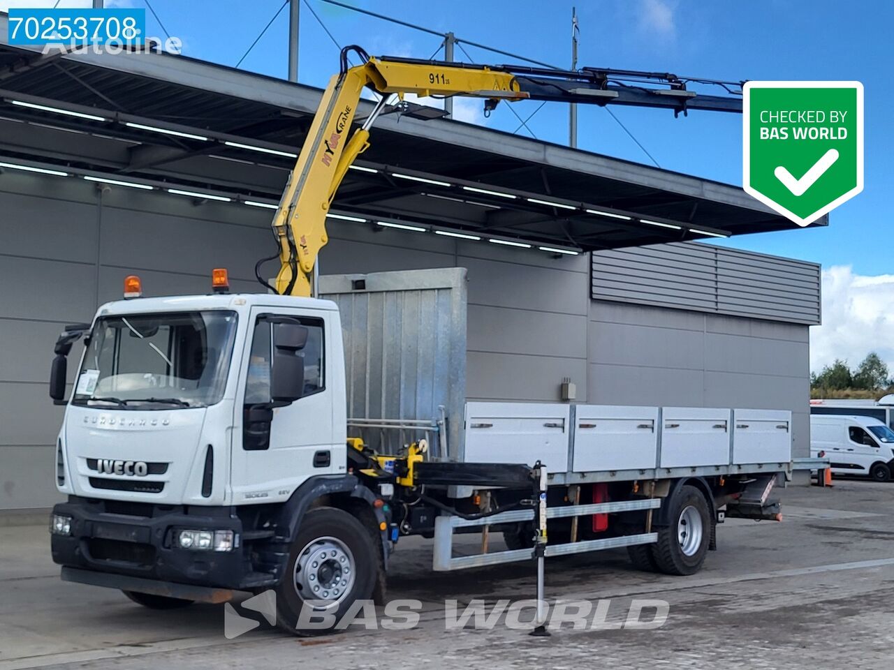 IVECO Eurocargo 180E25 4X2 HYVA V911.3S Crane Manual Steelsuspension E フラットベッドトラック