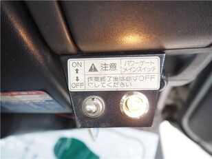 بيع شاحنة مسطحة Isuzu ELF - صورة 4 | Autoline شاحنة مسطحة Isuzu ELF | صورة 4 - Autoline