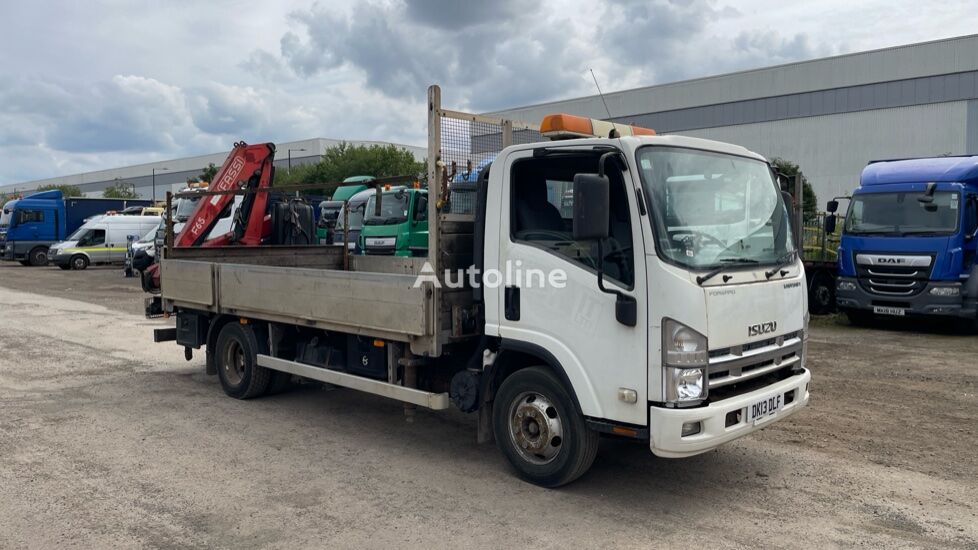 Isuzu N75 190 flatbed truck