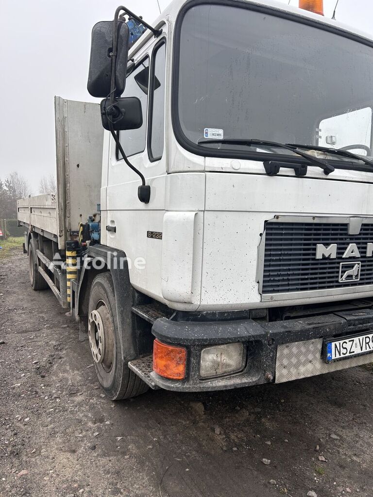 Camion plateau MAN 18.232 - Autoline