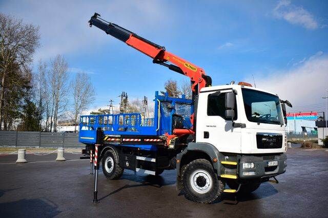 MAN 4x4 TGM 18.250 PALFINGER PK 27001 EURO 5 CRANE flatbed truck