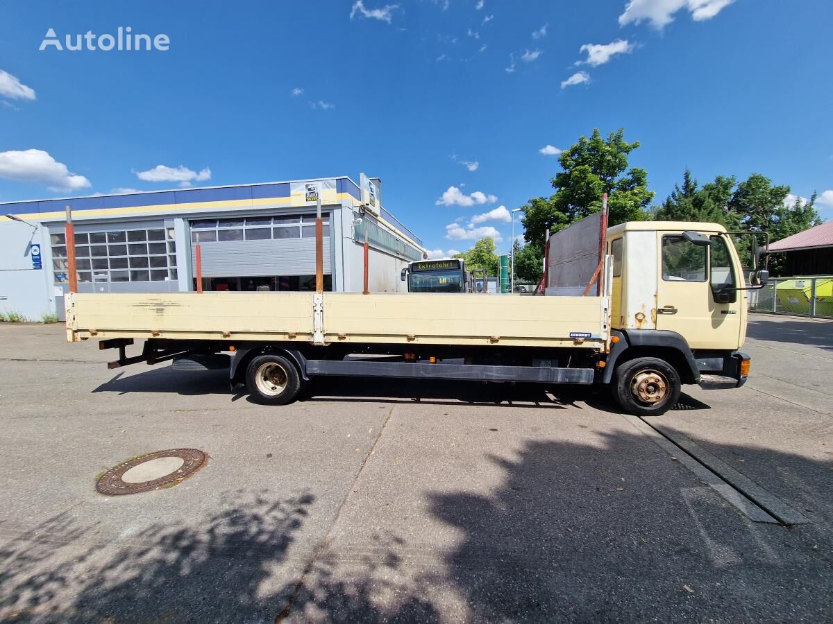 camion plateau MAN 8.174 FBB Pritsche Schalter Blattfederung