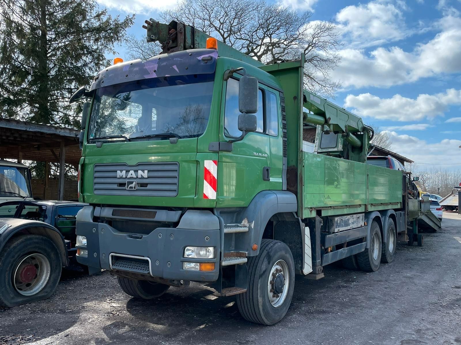 플랫베드 트럭 MAN TGA 26.440 6x6 ABI BA1200 Drill Truck