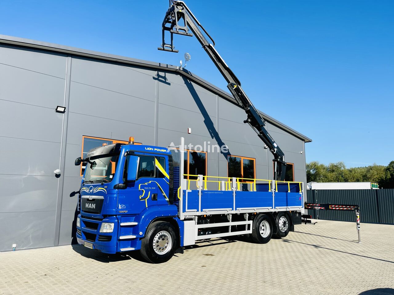 MAN TGS TGX 26.360  kamion s ravnom platformom