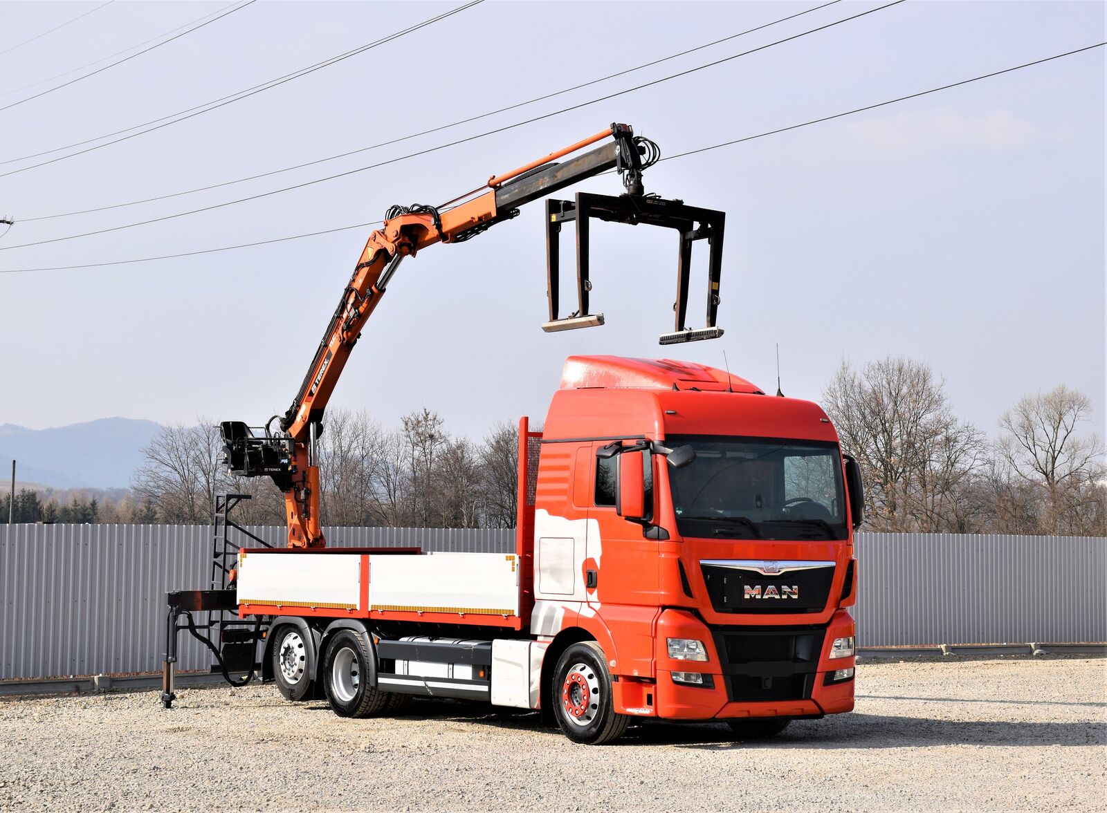 MAN TGX 26.440  flatbed truck