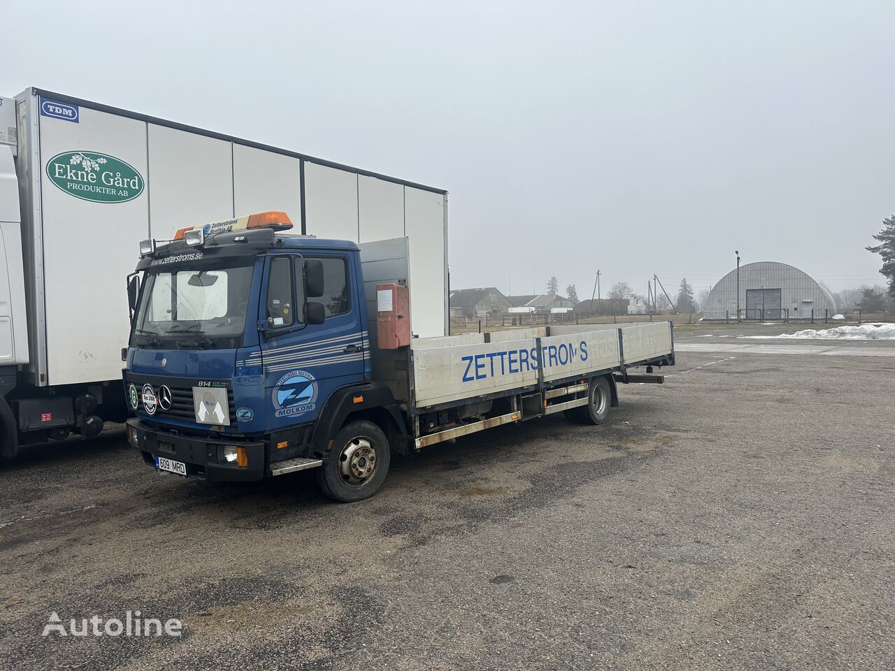 Mercedes-Benz 814 camión caja abierta