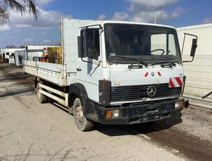 Mercedes-Benz 814  flatbed truck