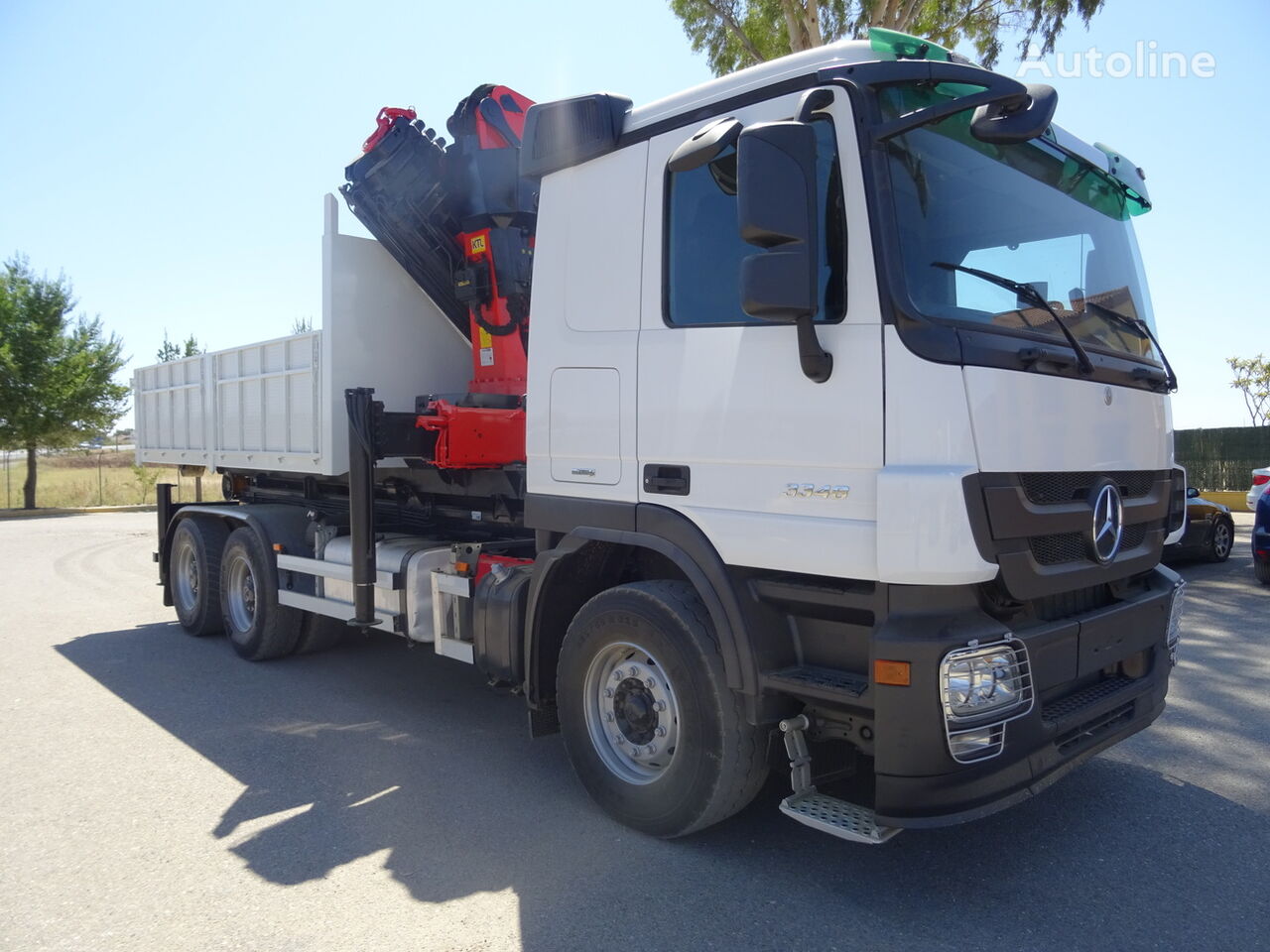 Mercedes-Benz ACTROS 33 48 flatbed truck