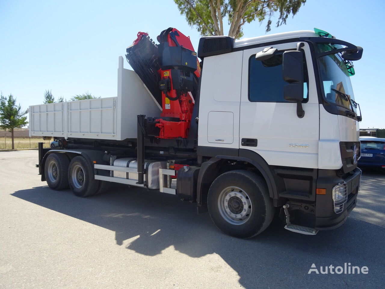 Mercedes-Benz ACTROS 33 48 flatbed truck