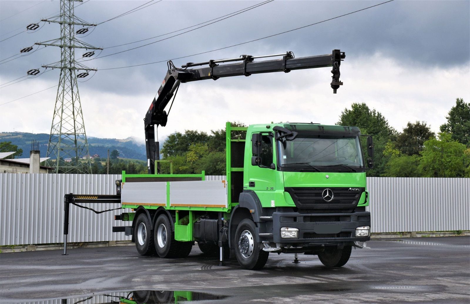 бортовой грузовик Mercedes-Benz AXOR 2636